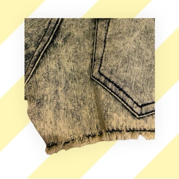 Sexy BCBG The Jackson juniors yellow acid washed denim short shorts NWT size 24 - Picture 6 of 13